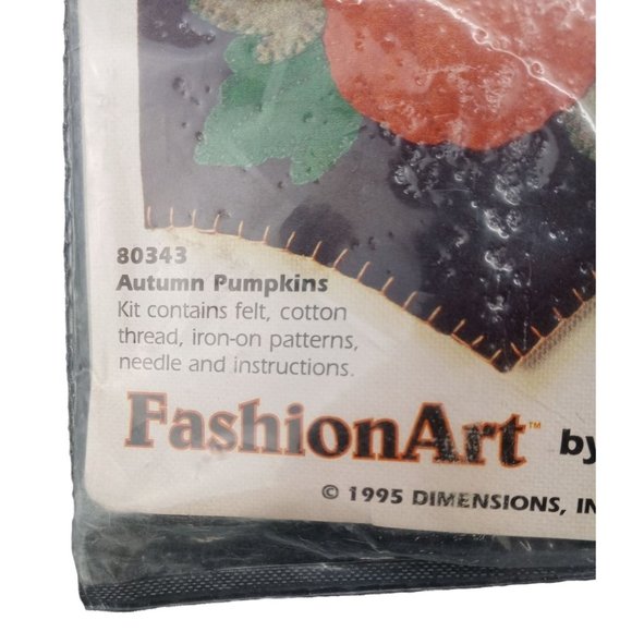 Dimensions Felt Vest Applique Craft Kit Vintage 80343 Autumn Pumpkin Fashion Art - Picture 4 of 4